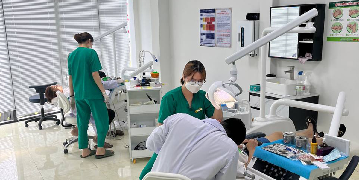 ava-dental-clinic-da-nang-branch-space